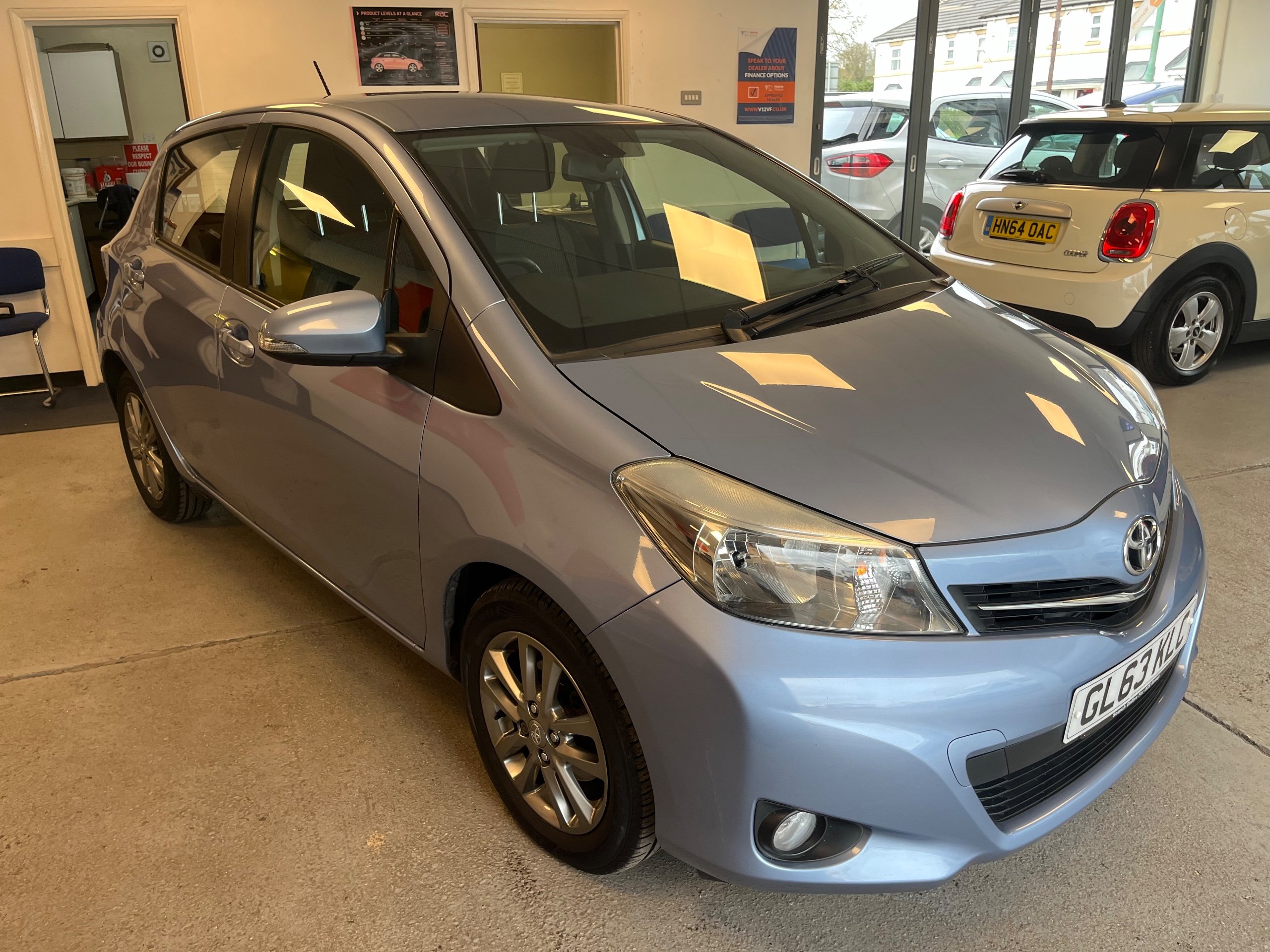 Used 2014 Toyota Yaris 1.33 Dual VVTi Icon Plus Hatchback 5dr Petrol